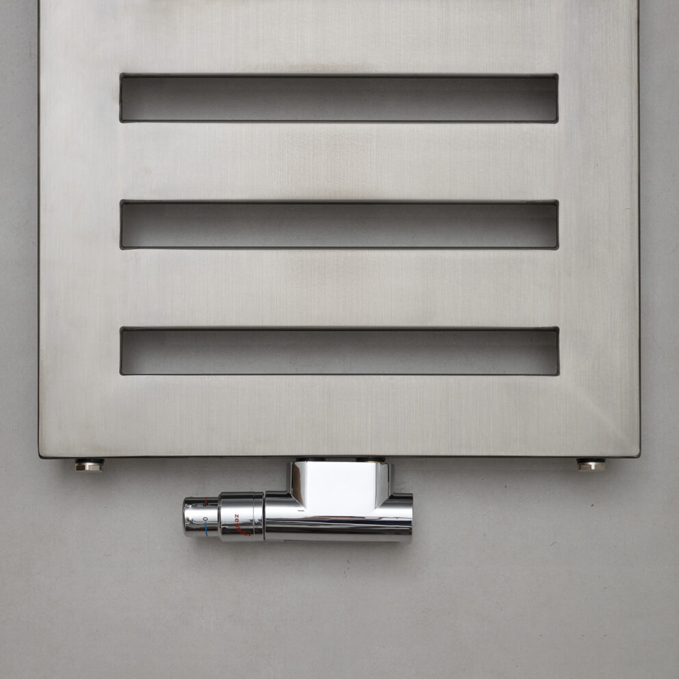 Zehnder_RAD_Metropolitan_Spa_MET_PL_150_050_connection_middle_technoline